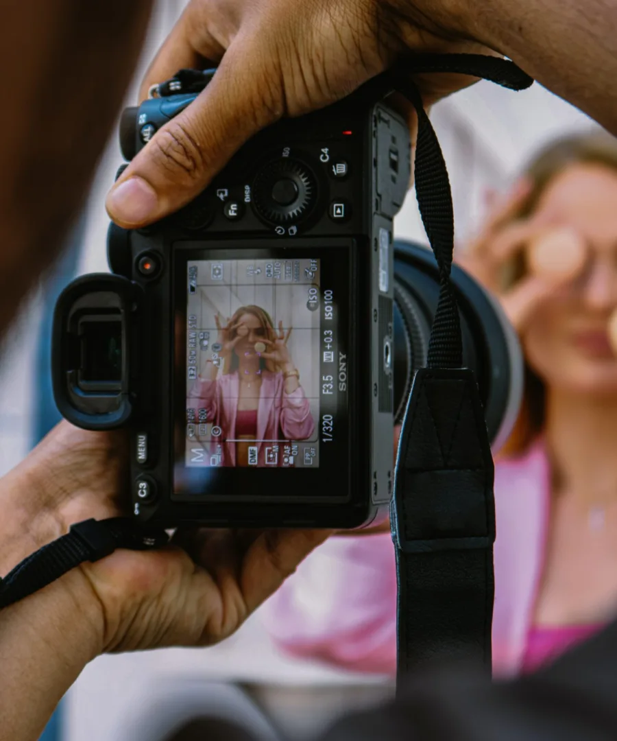 Modeling photography : A Journey