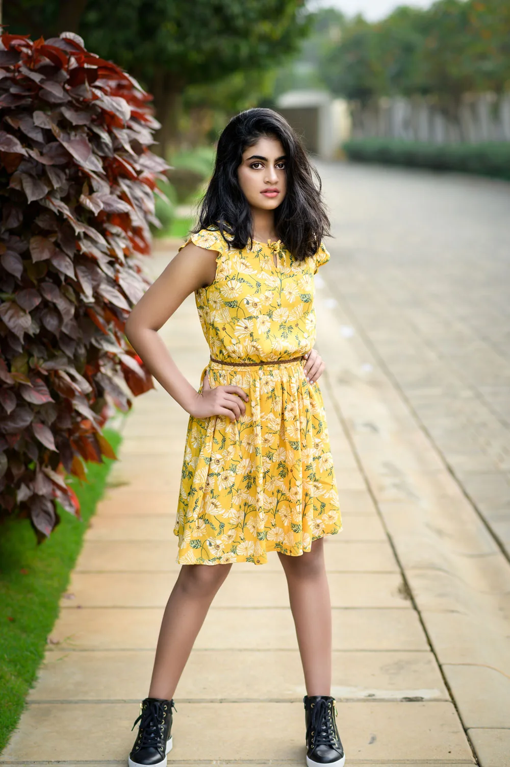 Outdoor casual look shot in morning light